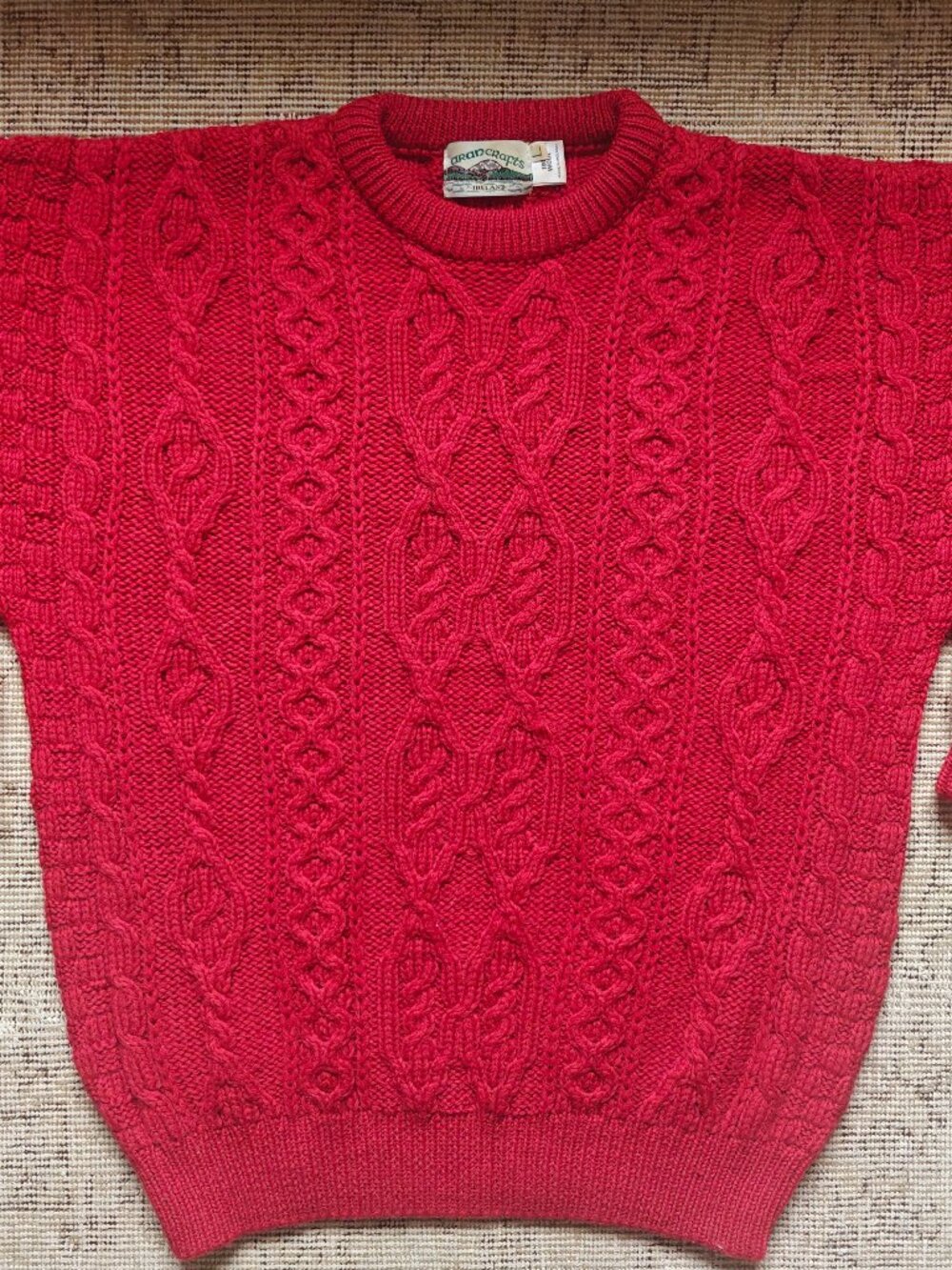 Vintage Aran Crafts Red Crew Neck Cableknit Sweater Size L Made in Ireland